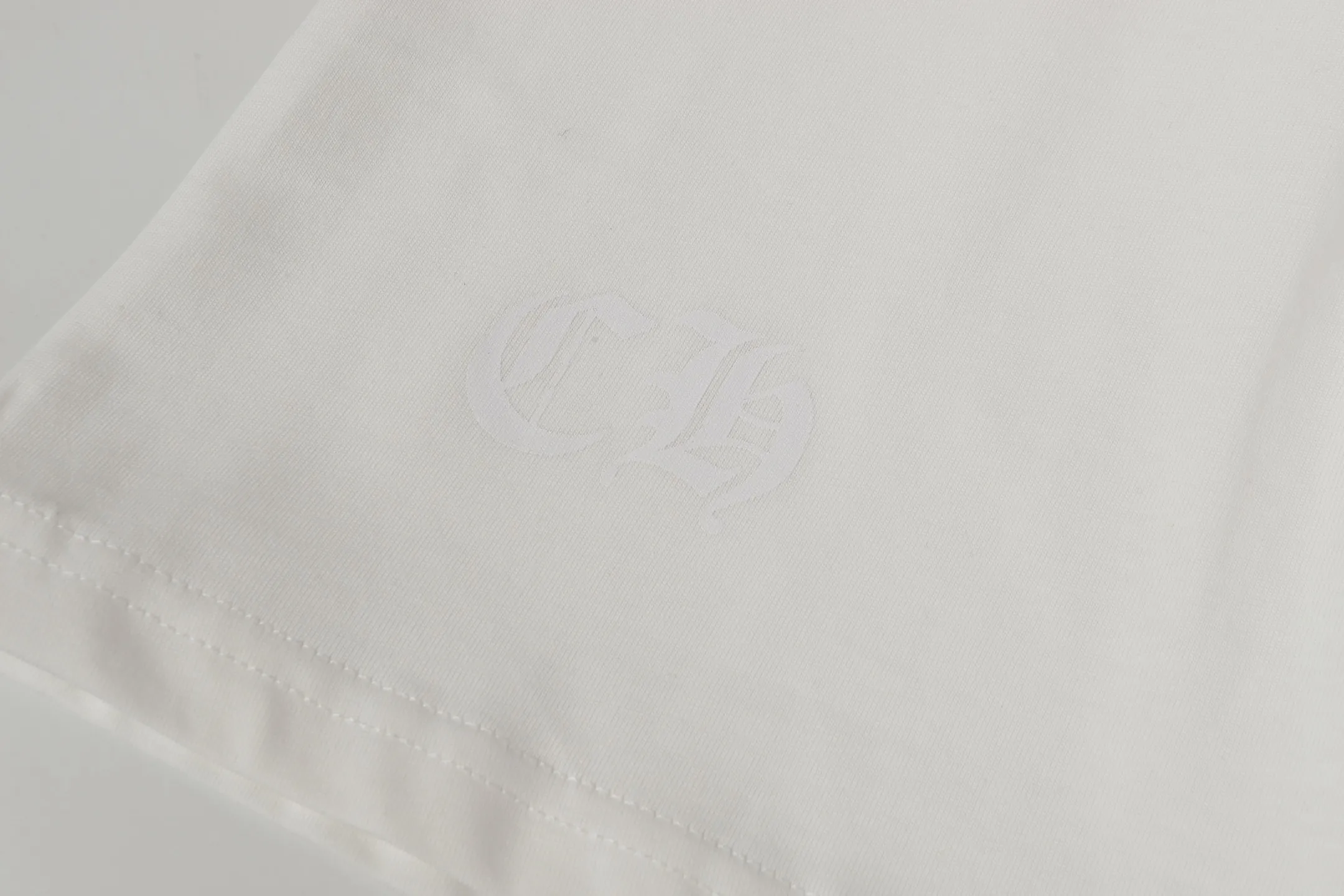 P150 -Chrome Hearts/Chrome Hearts 23ss scroll simple Sanskrit letters popular long-sleeved T-shirt -High weight, high density and high quality. The wool is soft, delicate and skin-friendly. It feels soft and silky. It has excellent warmth and skin-friendly properties.
